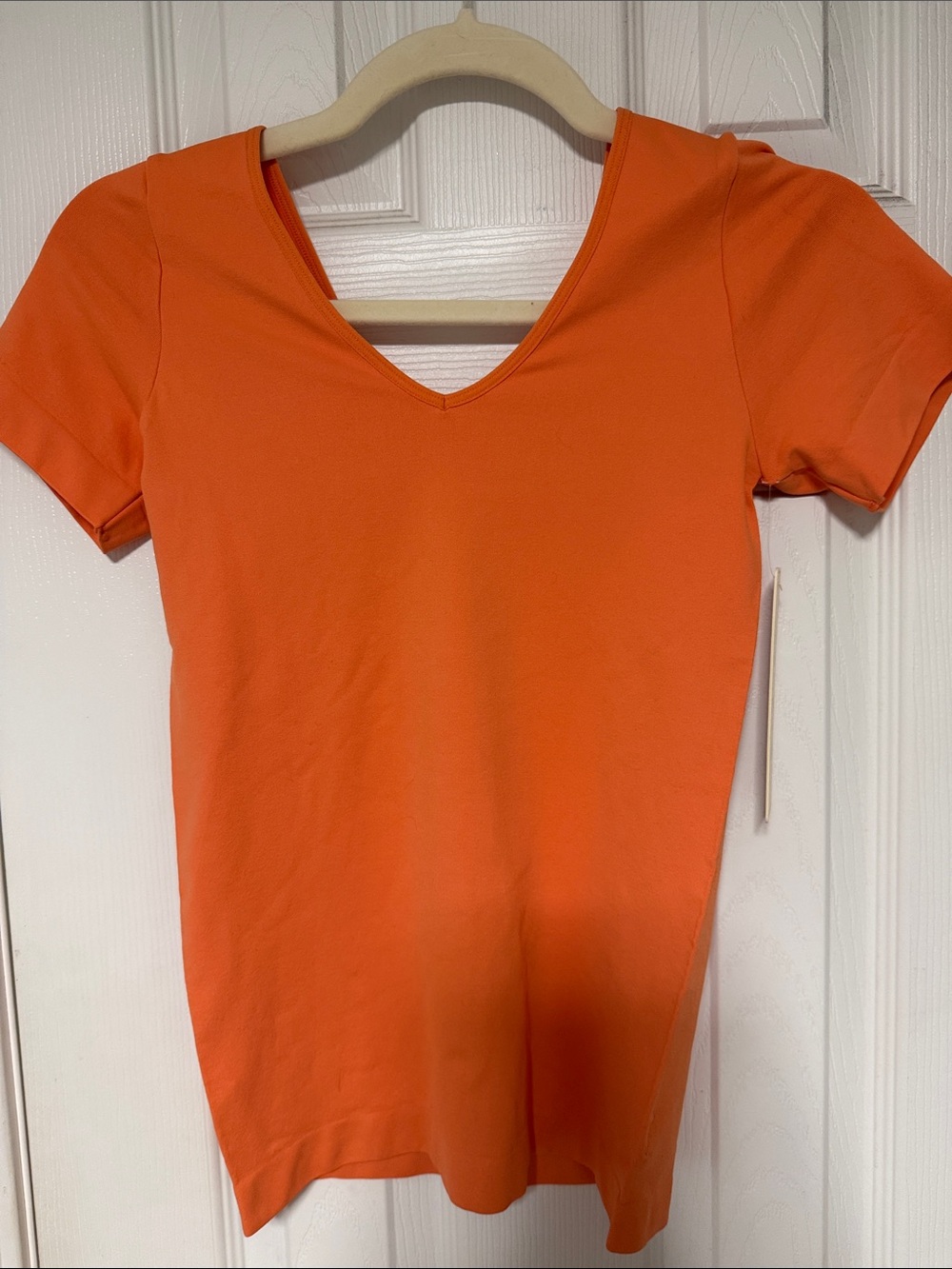 Yelete Orange V-Neck Short Sleeve Tee
